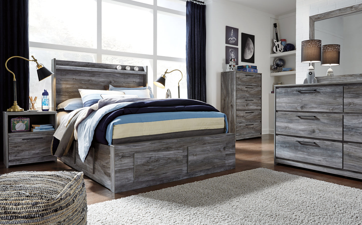 Baystorm Panel Bed With 4 Storage Drawers